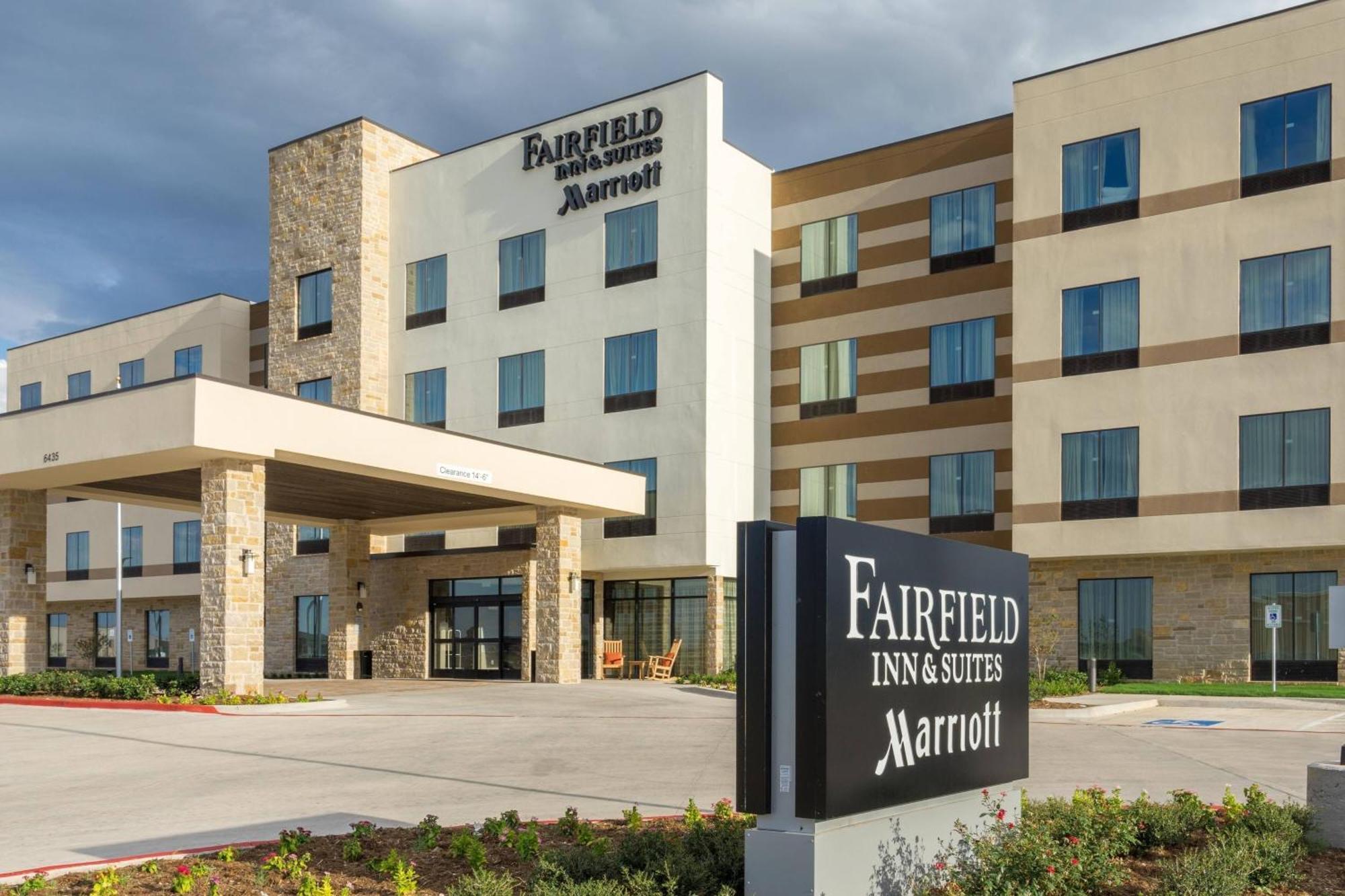 Fairfield Inn & Suites By Marriott Lubbock Southwest Экстерьер фото